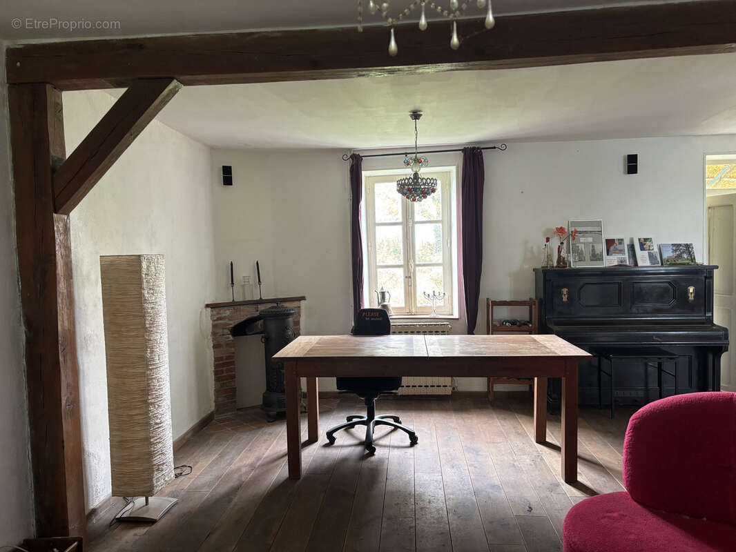 Maison à VIEURE
