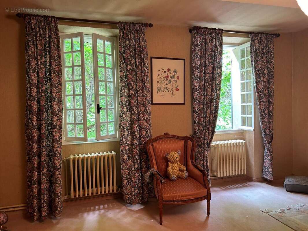 Maison à MONTEUX