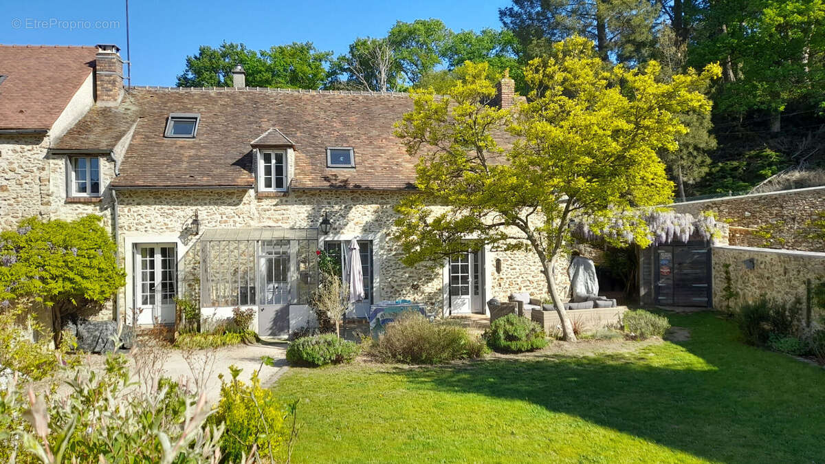 Maison à LIMOURS