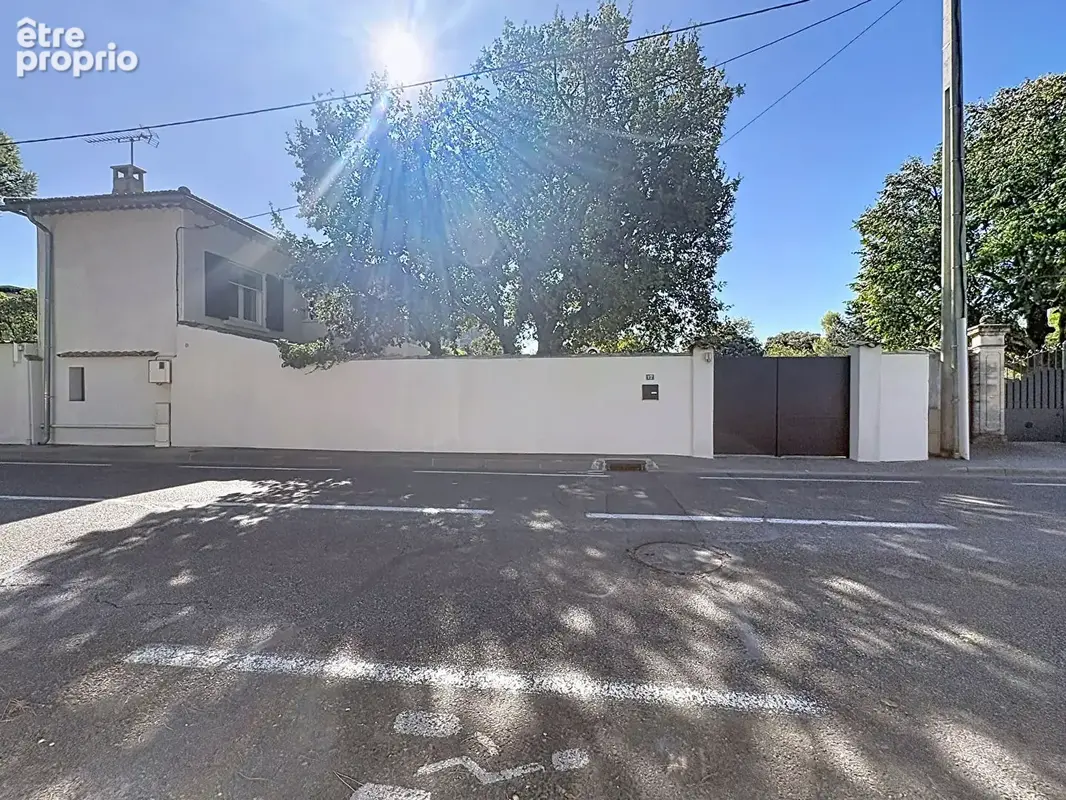 Photo Maison à Villeneuve-Les-Avignon au prix de 485 000€