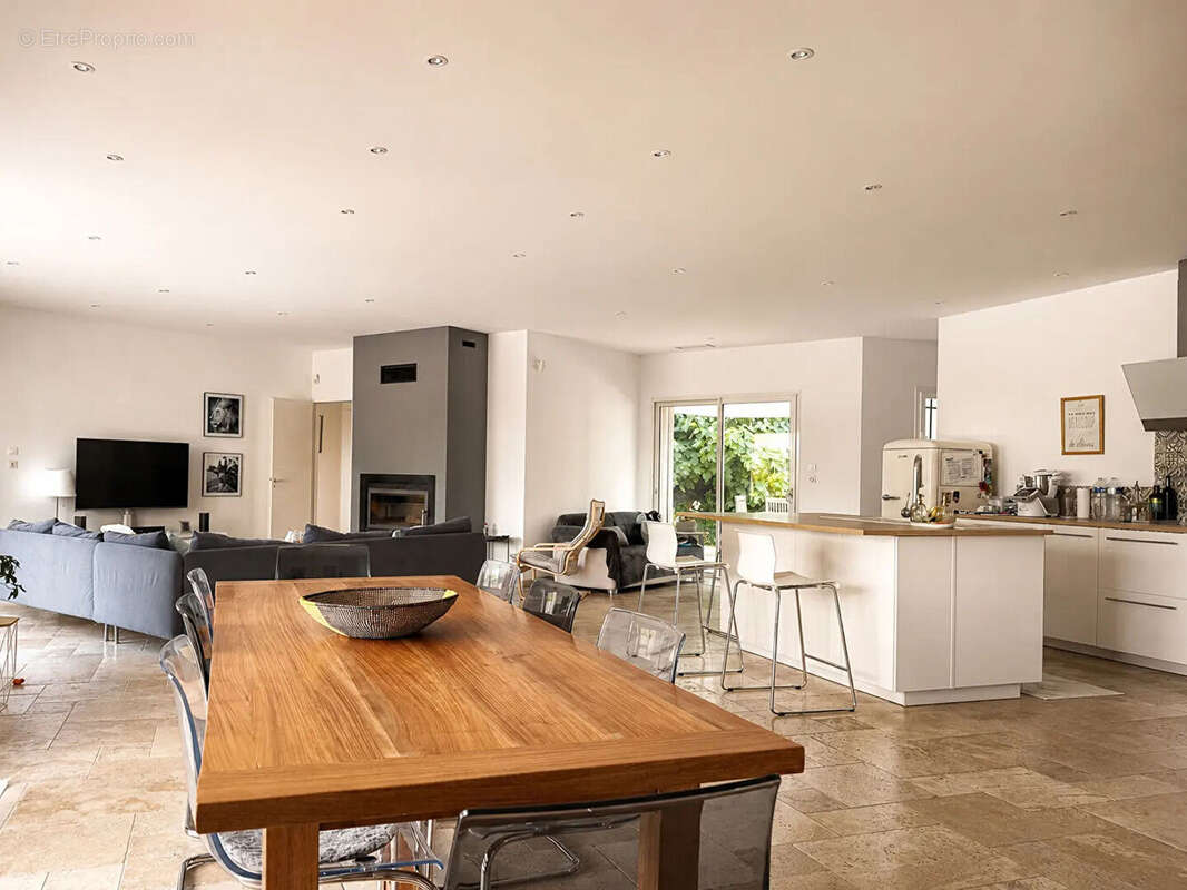 Exclusivite  istres villa 180m² / 2 832 m² de terrain - photo 8