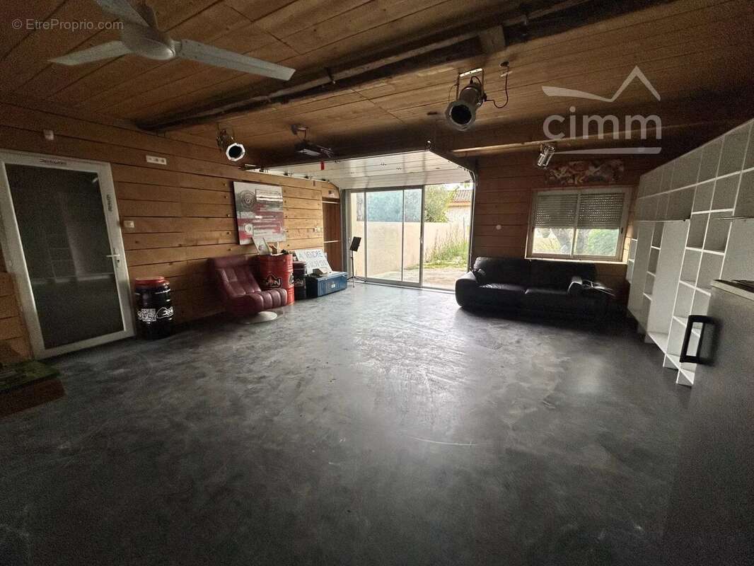 Maison à ROUSSILLON