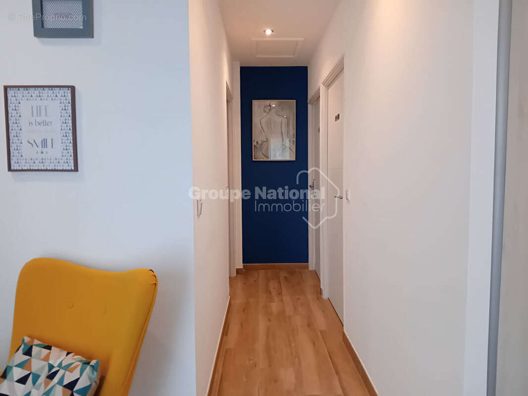 Commerce à SAINT-ETIENNE-DU-GRES