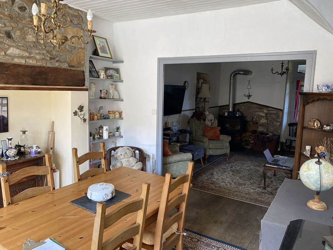 Maison à PAYZAC
