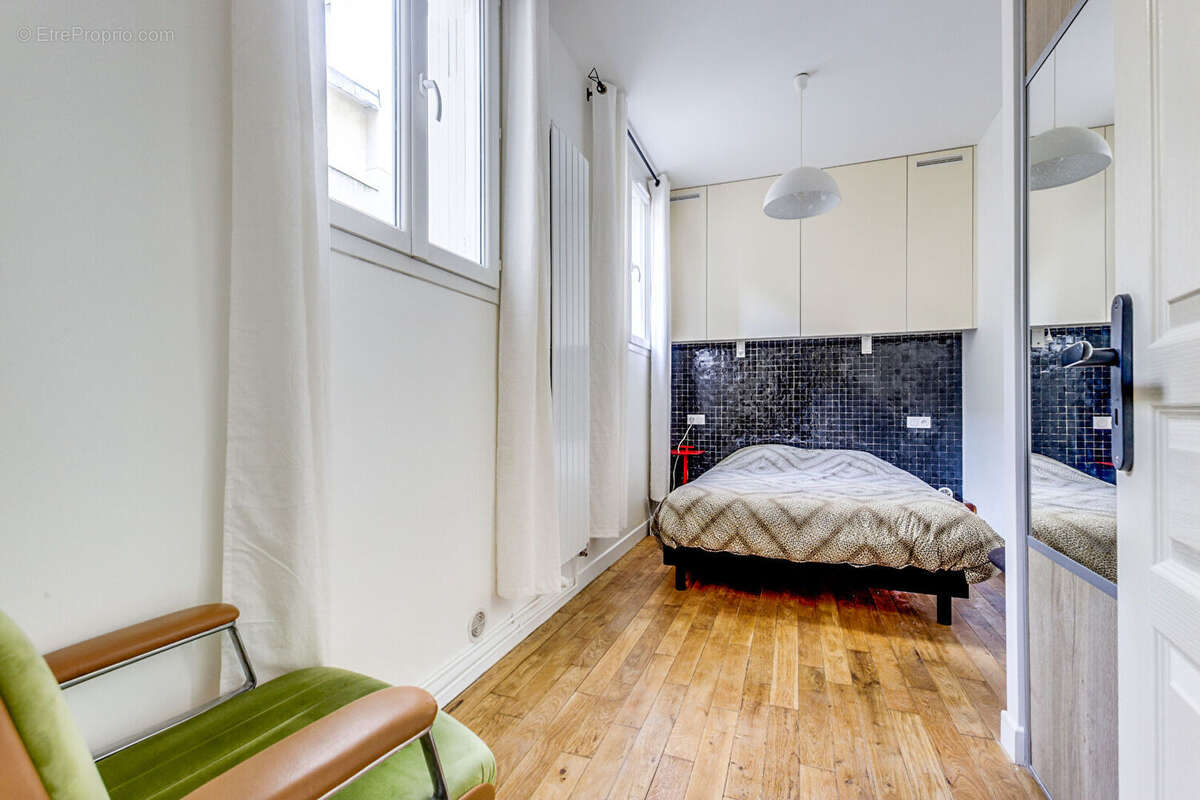 Appartement à PARIS-14E