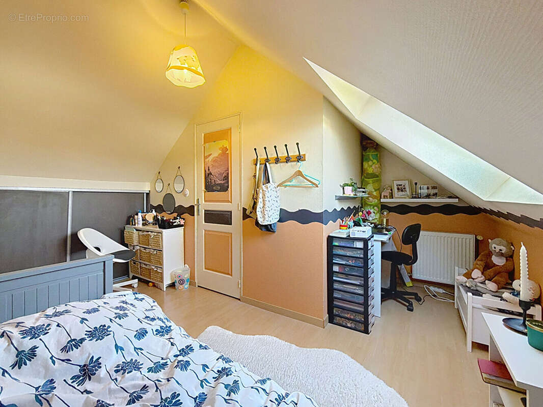 Maison à SAINT-ETIENNE-DU-ROUVRAY