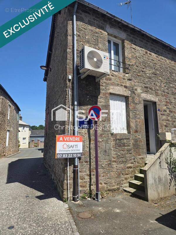 Photo 1 - Maison à SAINT-FRAIMBAULT-DE-PRIERES