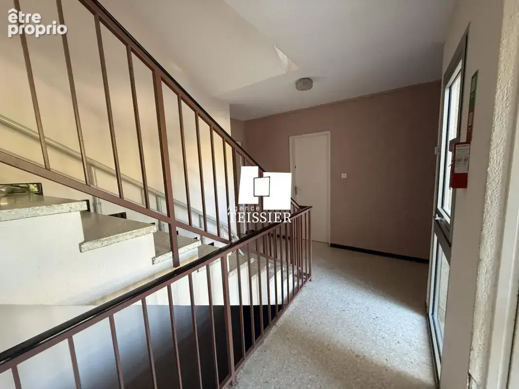 Exclusivité : 07140 Les Vans appartement avec terrasse - photo 17