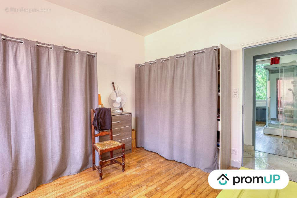 Maison à ARNAC-POMPADOUR