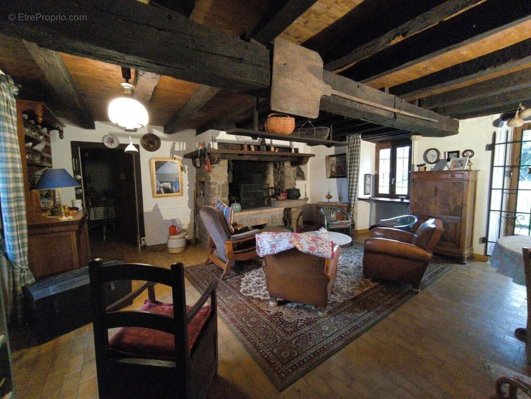 Maison à SAINTE-MARIE-DE-VAUX