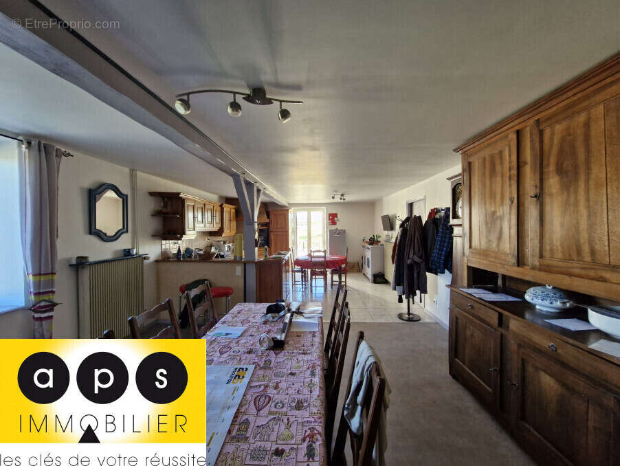 Maison à VILLENEUVE-D&#039;AVAL