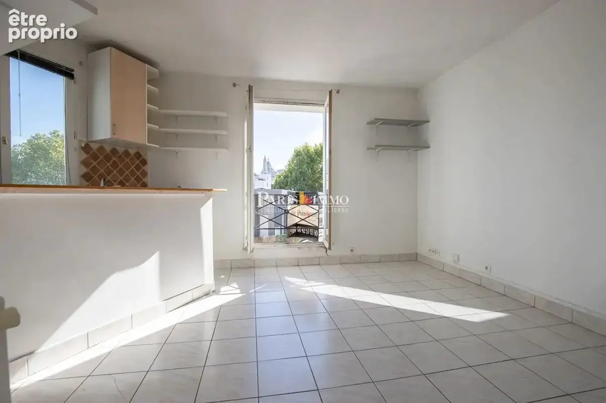Paris 18e - 2 pièces - Vue Sacrée Coeur - photo 3
