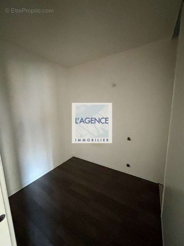 Pièce cloisonnée - Appartement à REIMS