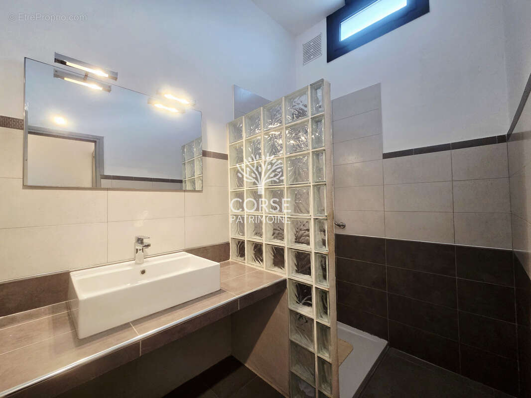 Maison à PORTO-VECCHIO