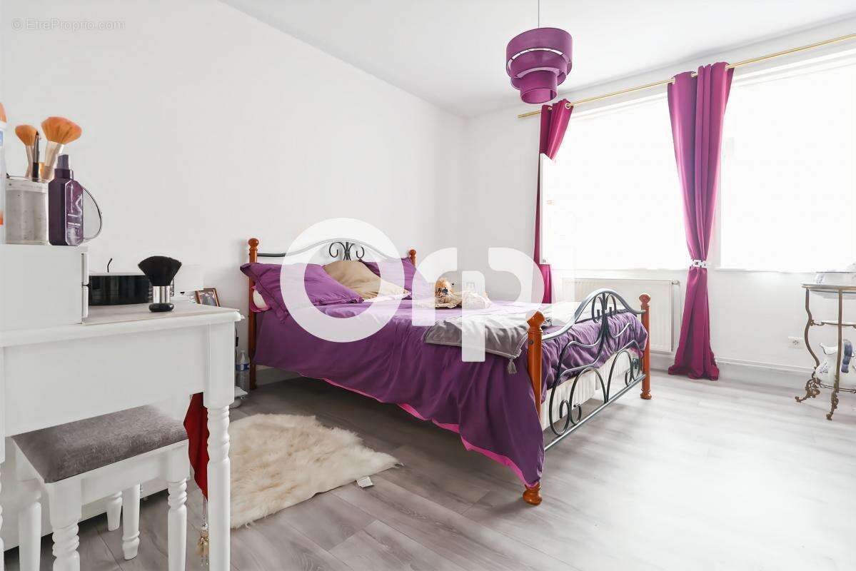Maison 3 chambres, jardin et garage à Bergues intra muros (59380) - photo 9