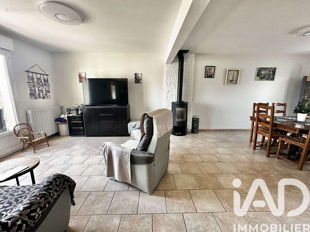 Photo 4 - Maison à VAUVILLE