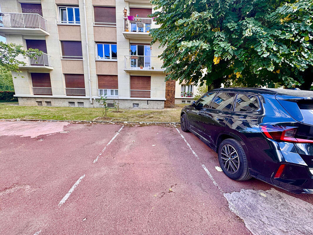 Appartement à FONTENAY-SOUS-BOIS