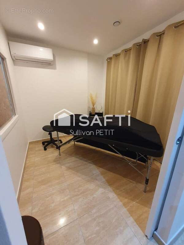 Photo 4 - Commerce à FORT-DE-FRANCE