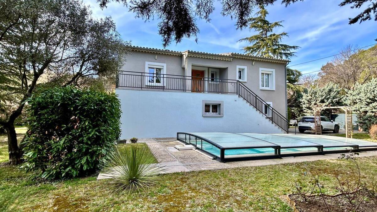 Maison à VAISON-LA-ROMAINE