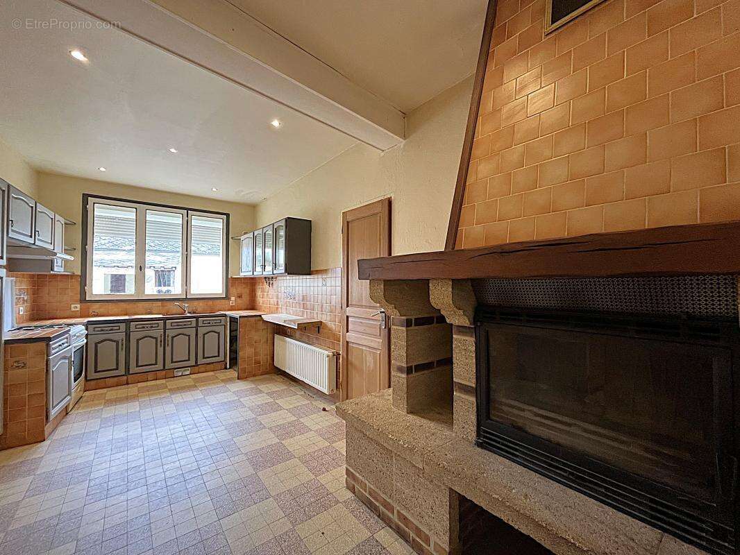 Maison à FEUQUIERES