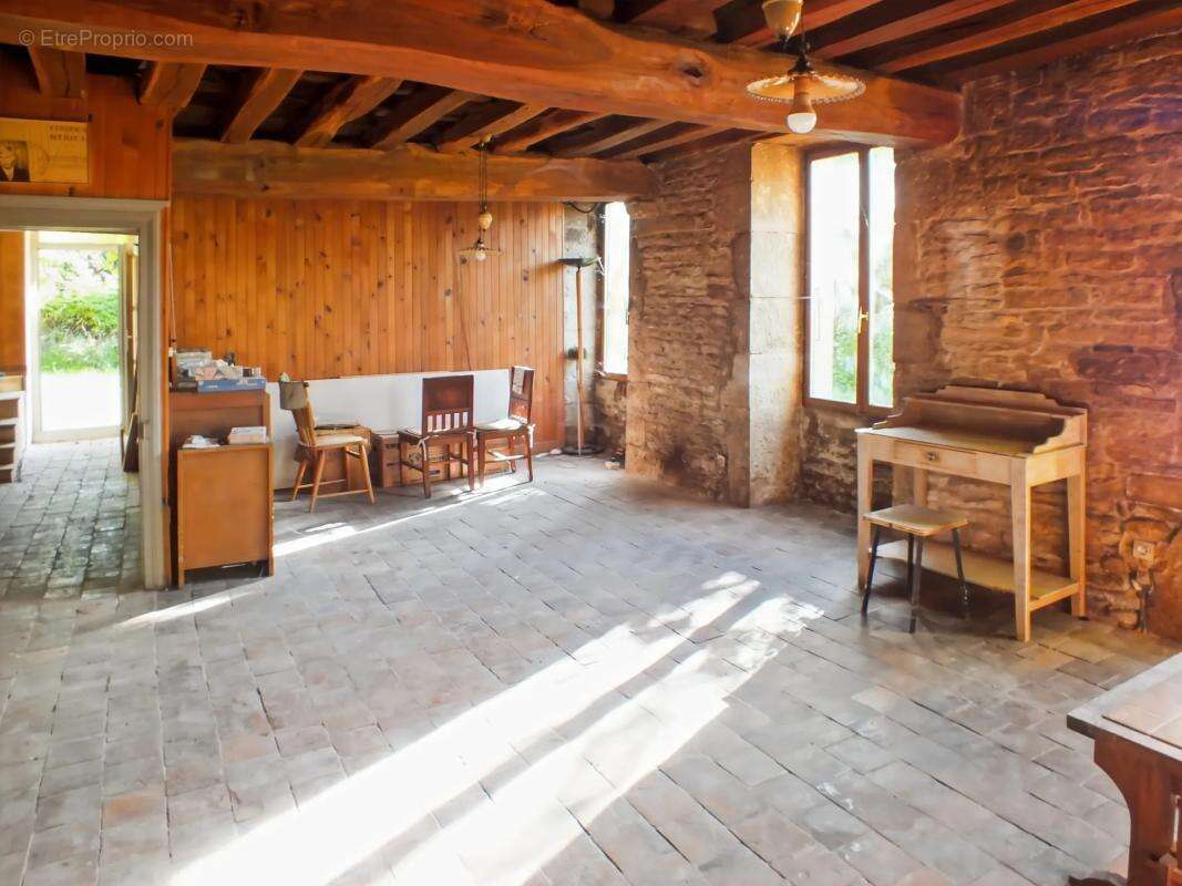 Maison à ASNIERES-EN-MONTAGNE