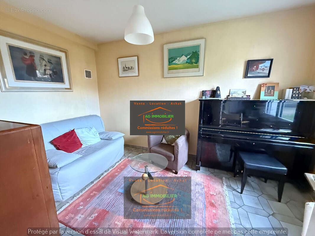 Maison à MONTGERMONT