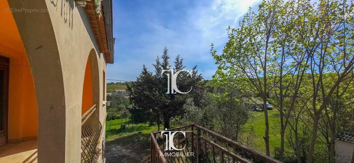 Maison à SAINT-PAUL-LE-JEUNE