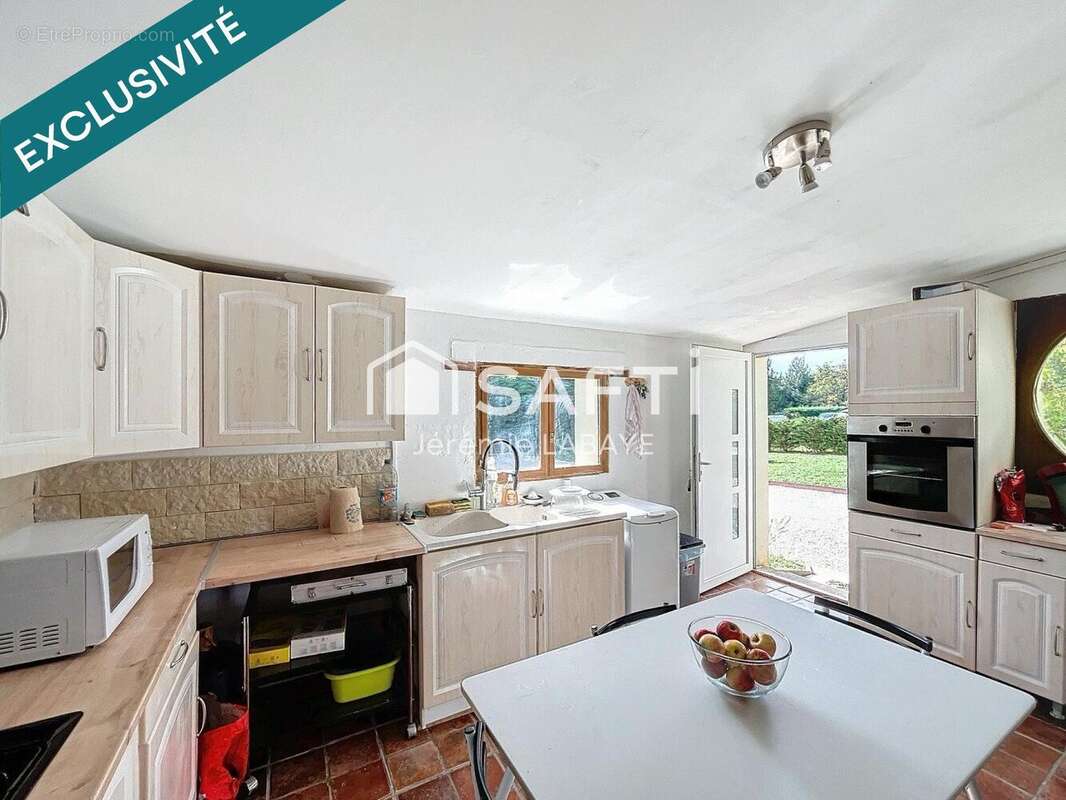 Photo 6 - Maison à LE PONT-CHRETIEN-CHABENET