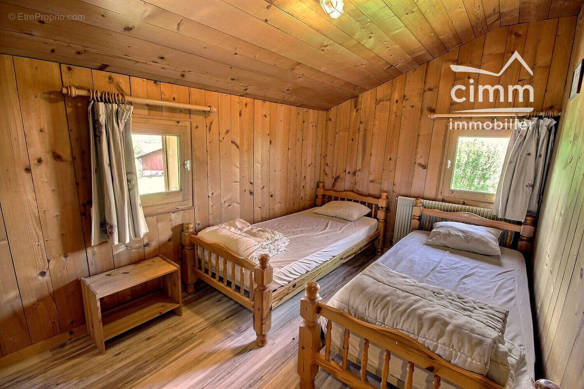 Maison 9 pièces 224 m² à vendre à Samoens (74340) - photo 3