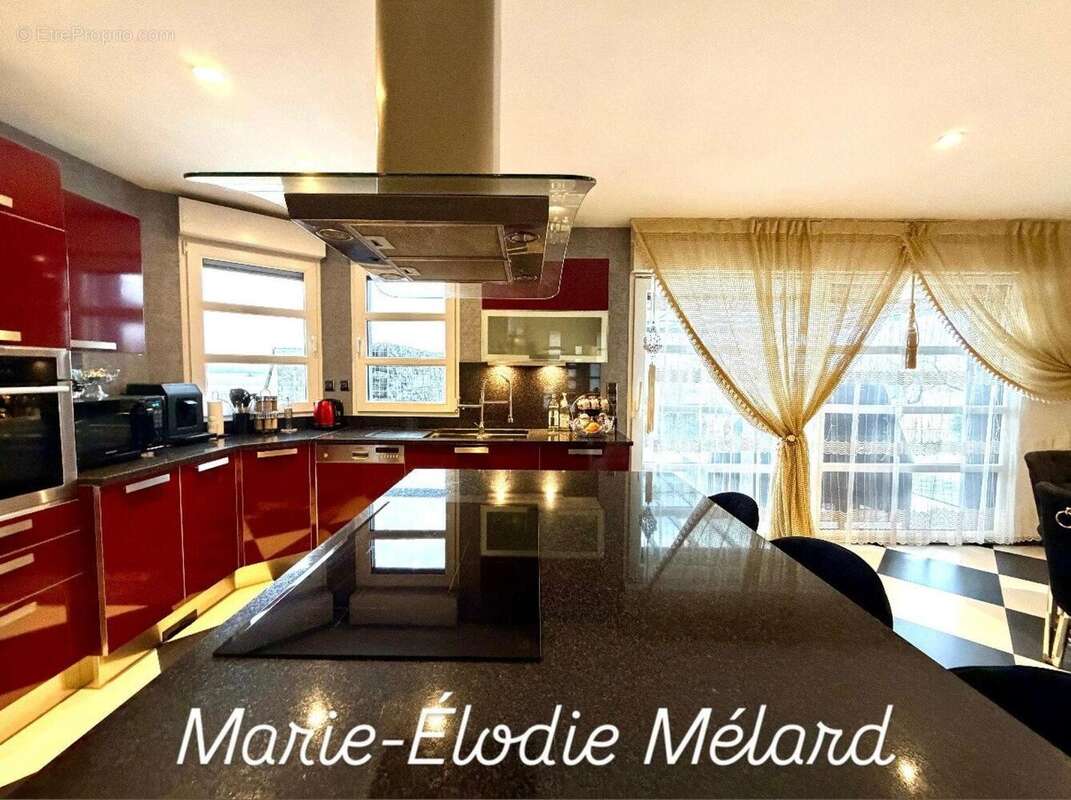 Maison 156 m² à Cons-La-Grandville  - photo 7
