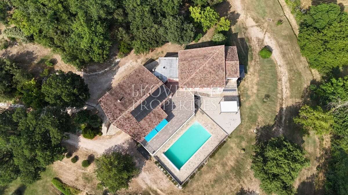 Maison à CHATEAUVERT