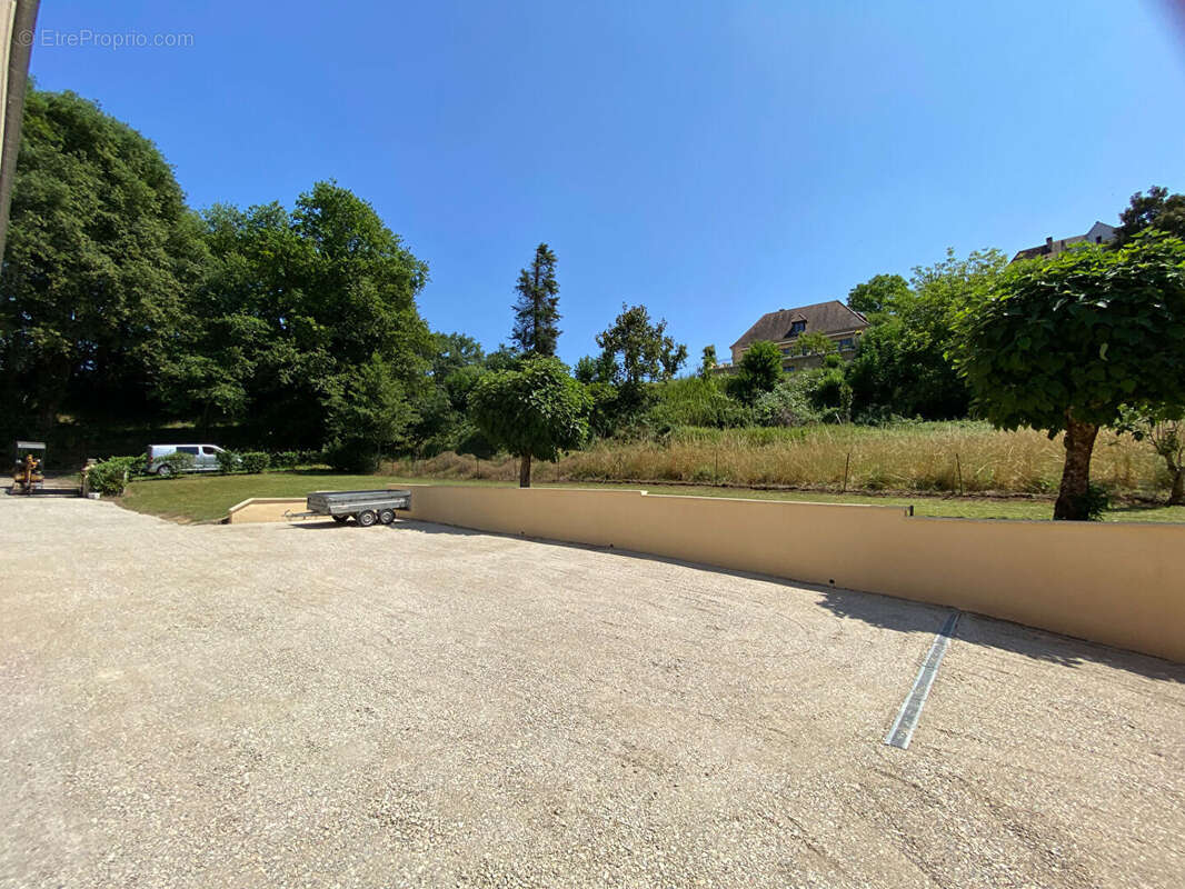 Maison à CARSAC-AILLAC