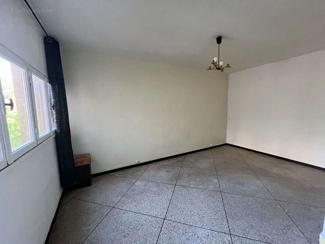 Appartement à MARSEILLE-15E