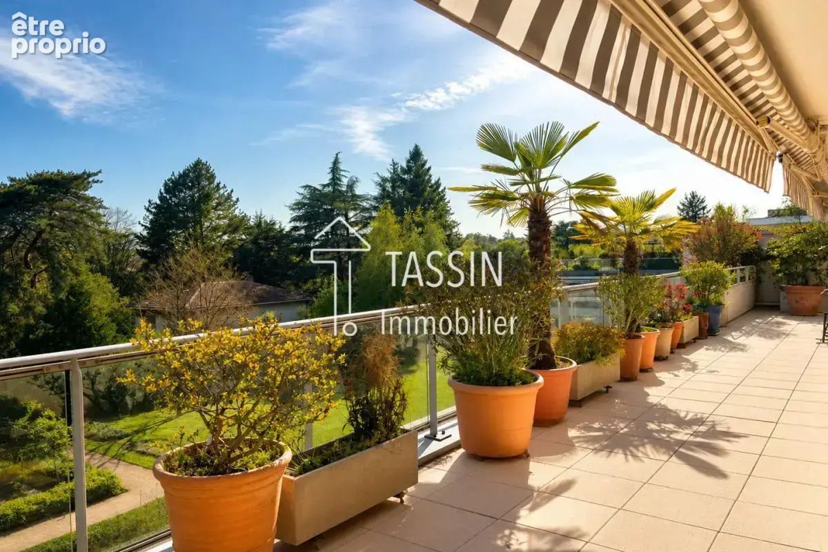Tassin Bourg - T4 dernier étage terrasse dans résidence de standing - photo 7