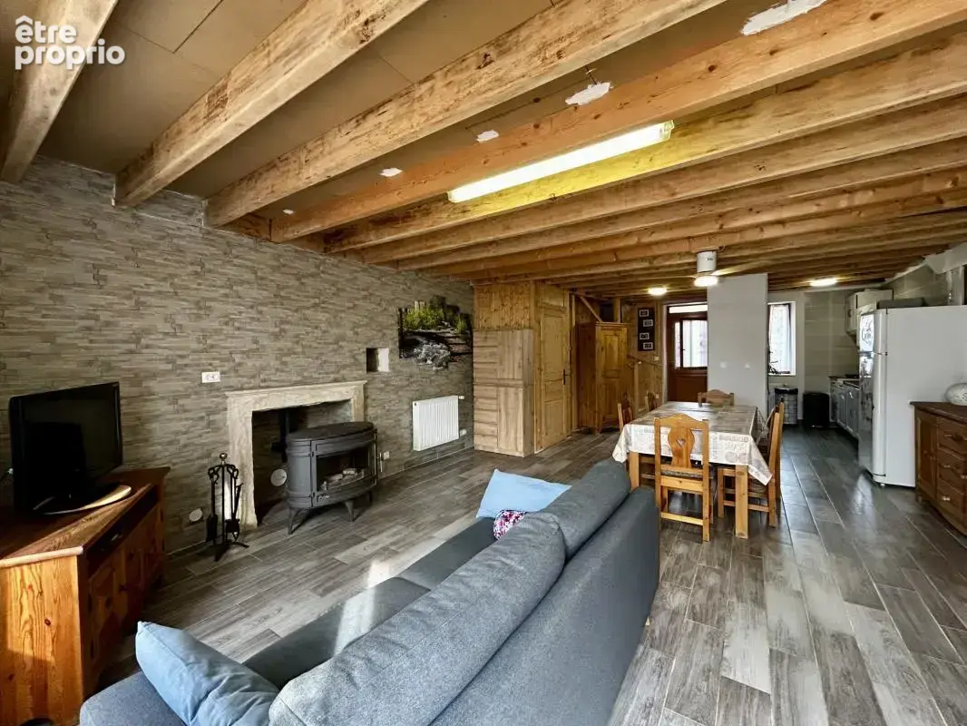 Maison familiale 4 chambres avec atelier, carport et jardin - photo 4