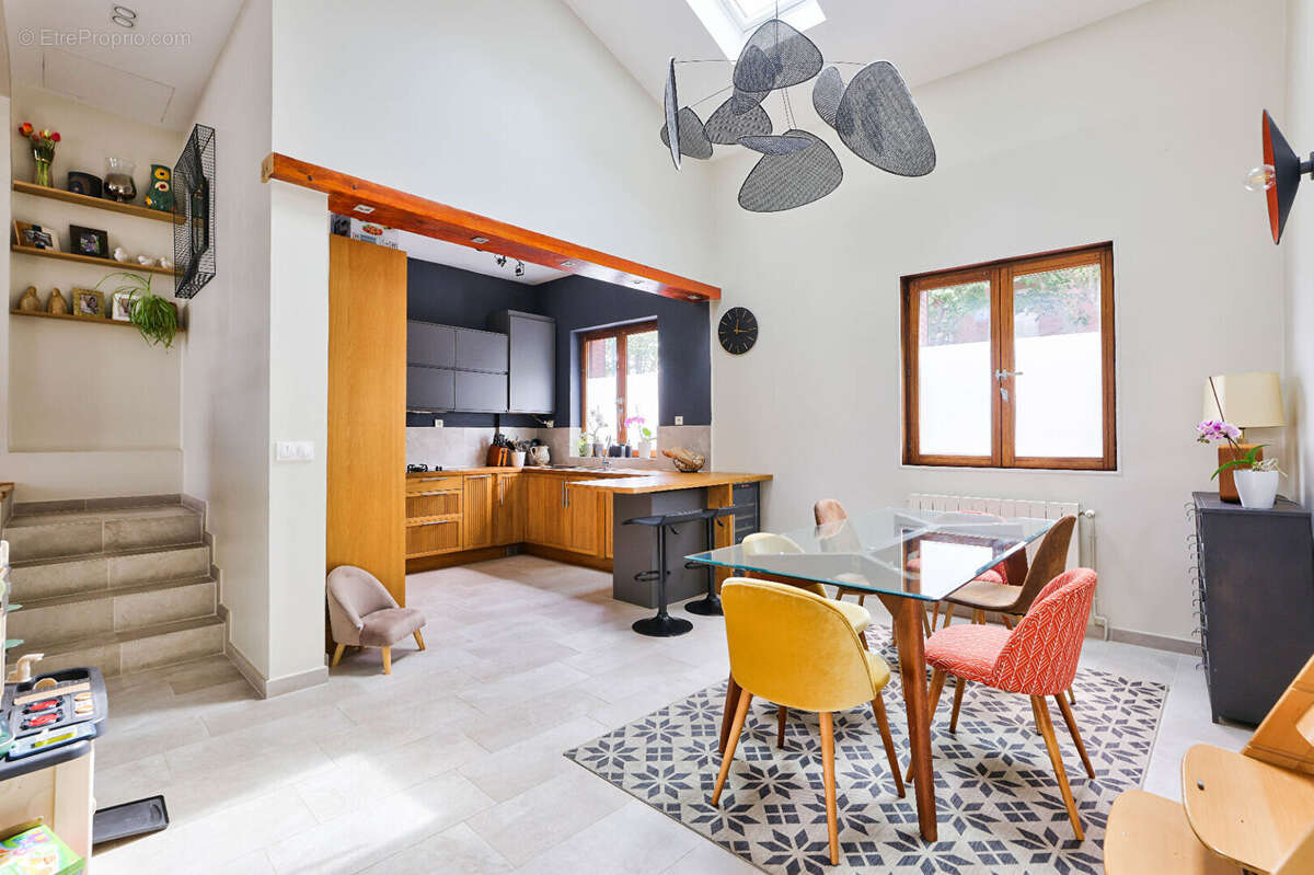 Maison à ASNIERES-SUR-SEINE
