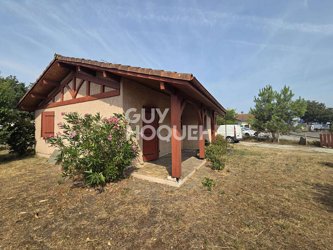 Rion-des-Landes, Maison de plain-pied avec garage et jardin. Beau potentiel - photo 2