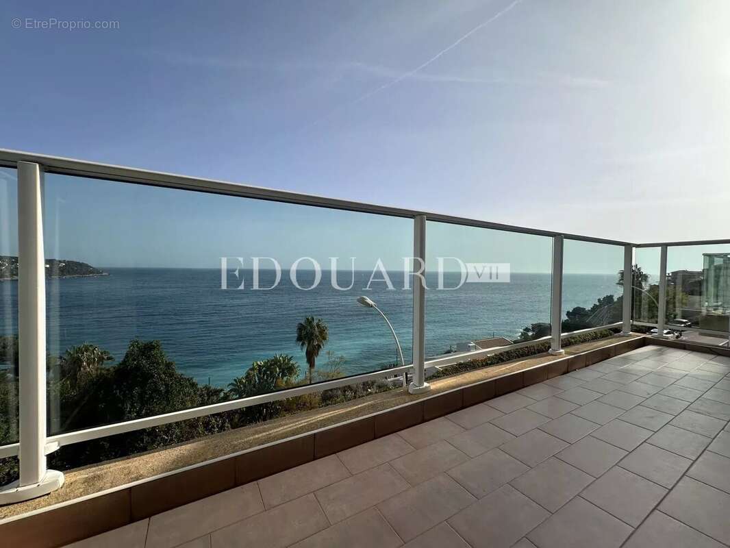 Appartement à ROQUEBRUNE-CAP-MARTIN