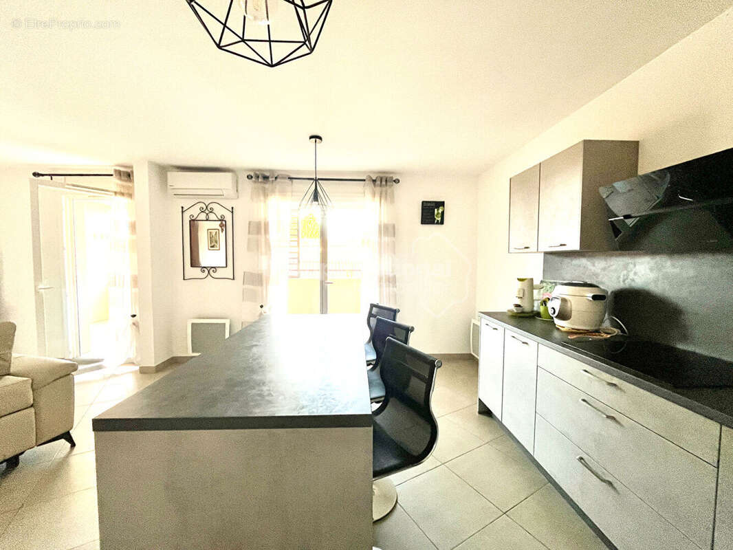 Appartement à CHATEAURENARD