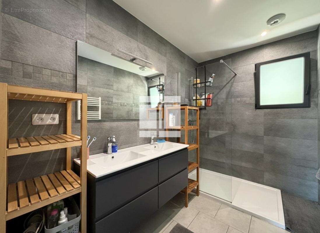 Villa contemporaine de plain-pied avec T2 et studio - photo 7