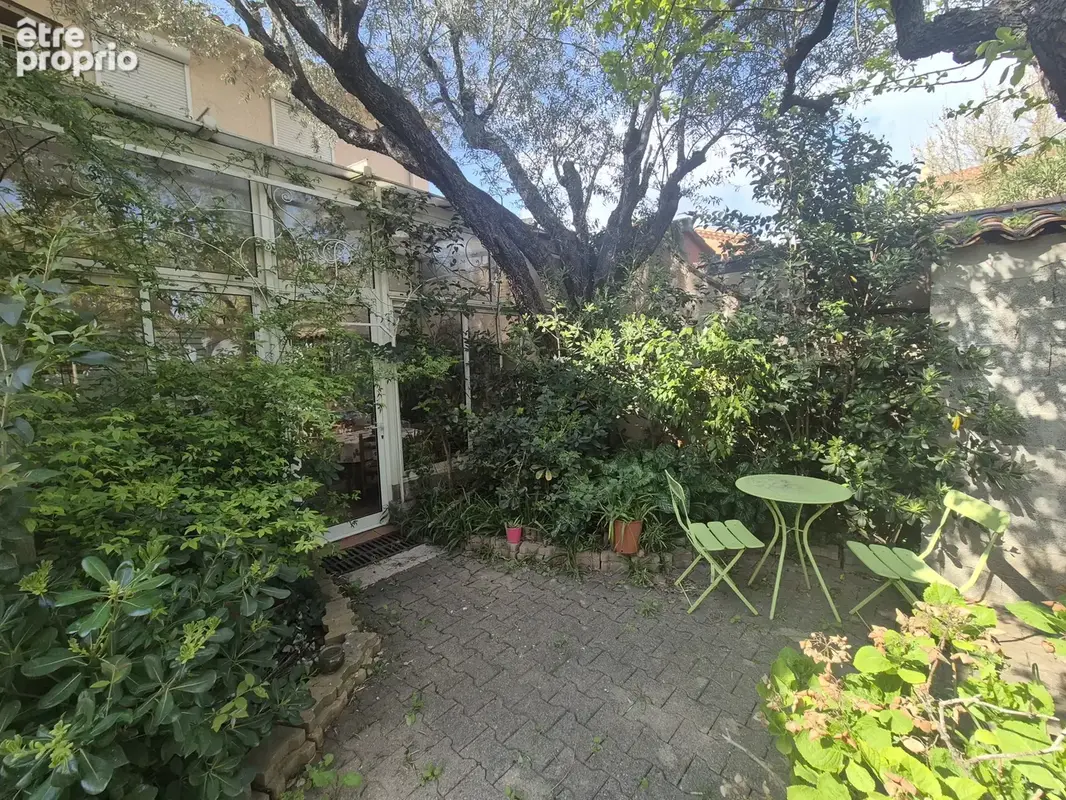 Maison familiale Type 5 - environ 107m2 - 4 chambres, 2 sde/sdb + véranda et jardin + garage - photo 10