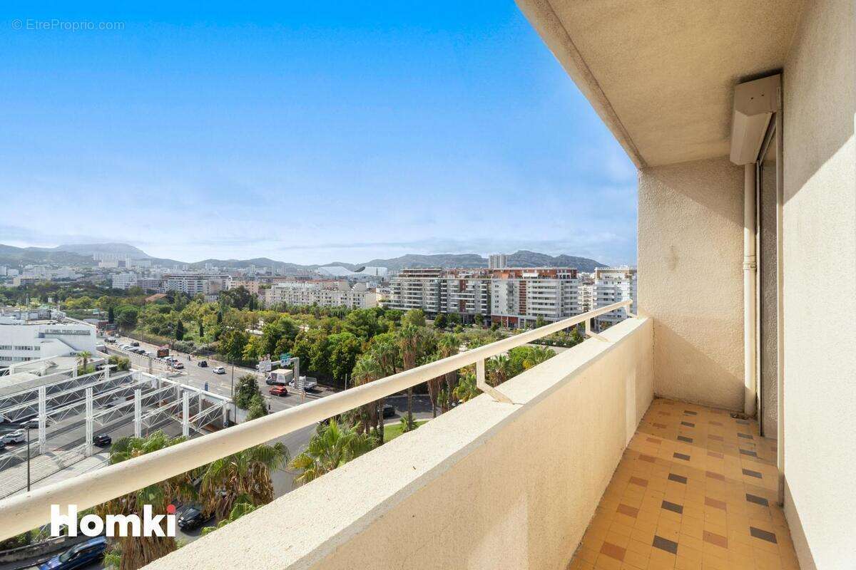 Appartement à MARSEILLE-6E