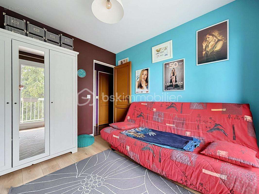 Appartement à EZANVILLE