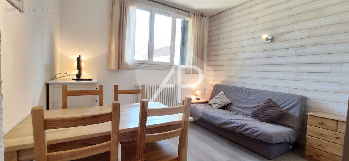 Appartement à LA SALLE-LES-ALPES