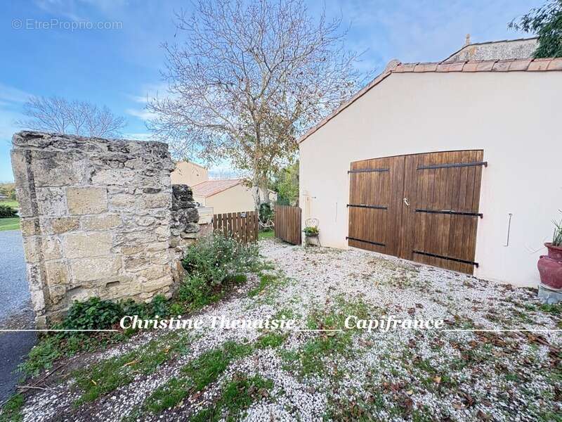 Maison à SALLERTAINE