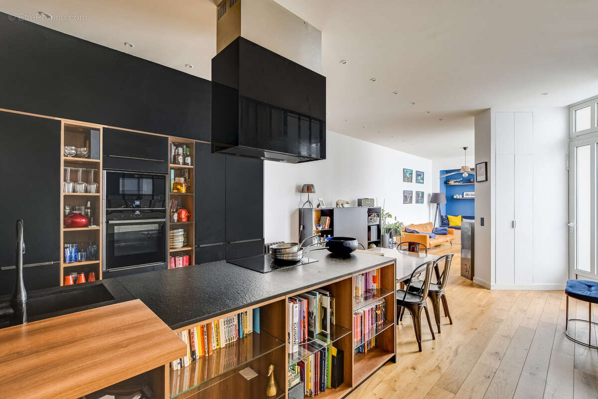 Appartement à PARIS-2E