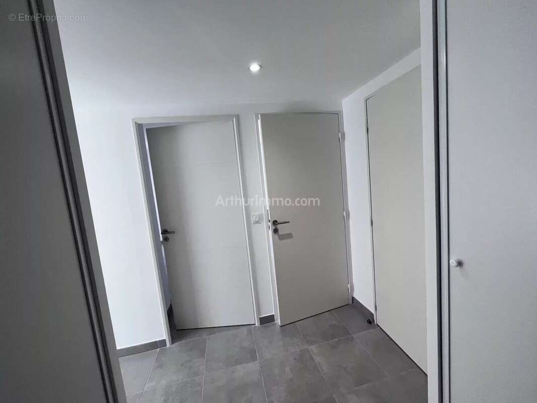 Appartement à VILLENEUVE-LOUBET