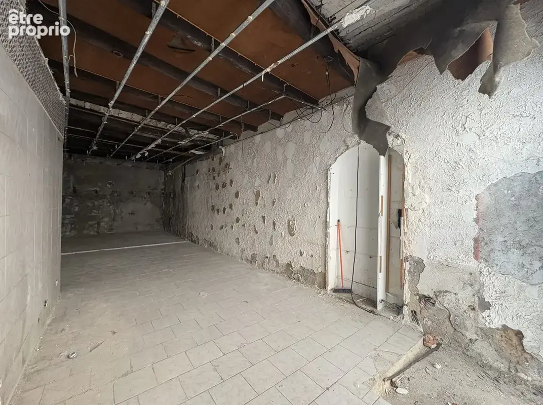 Vence (06140) / vieille ville - vente local commercial 57m2 - photo 3