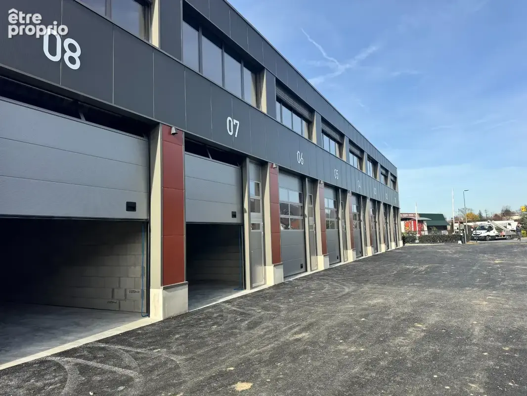 EXCLUSIVITÉ : Cellules d’Activités – Spécial Artisan & Décolletage 115m²  à vendre BONNEVILLE (74) - photo 3
