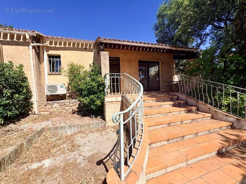 Maison à vendre 4 pièces FREJUS (83) - photo 10